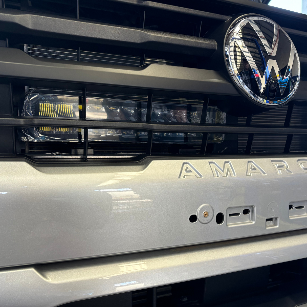 PY Ranger/ NF Amarok Universal Behind Grill Light Bar Mount