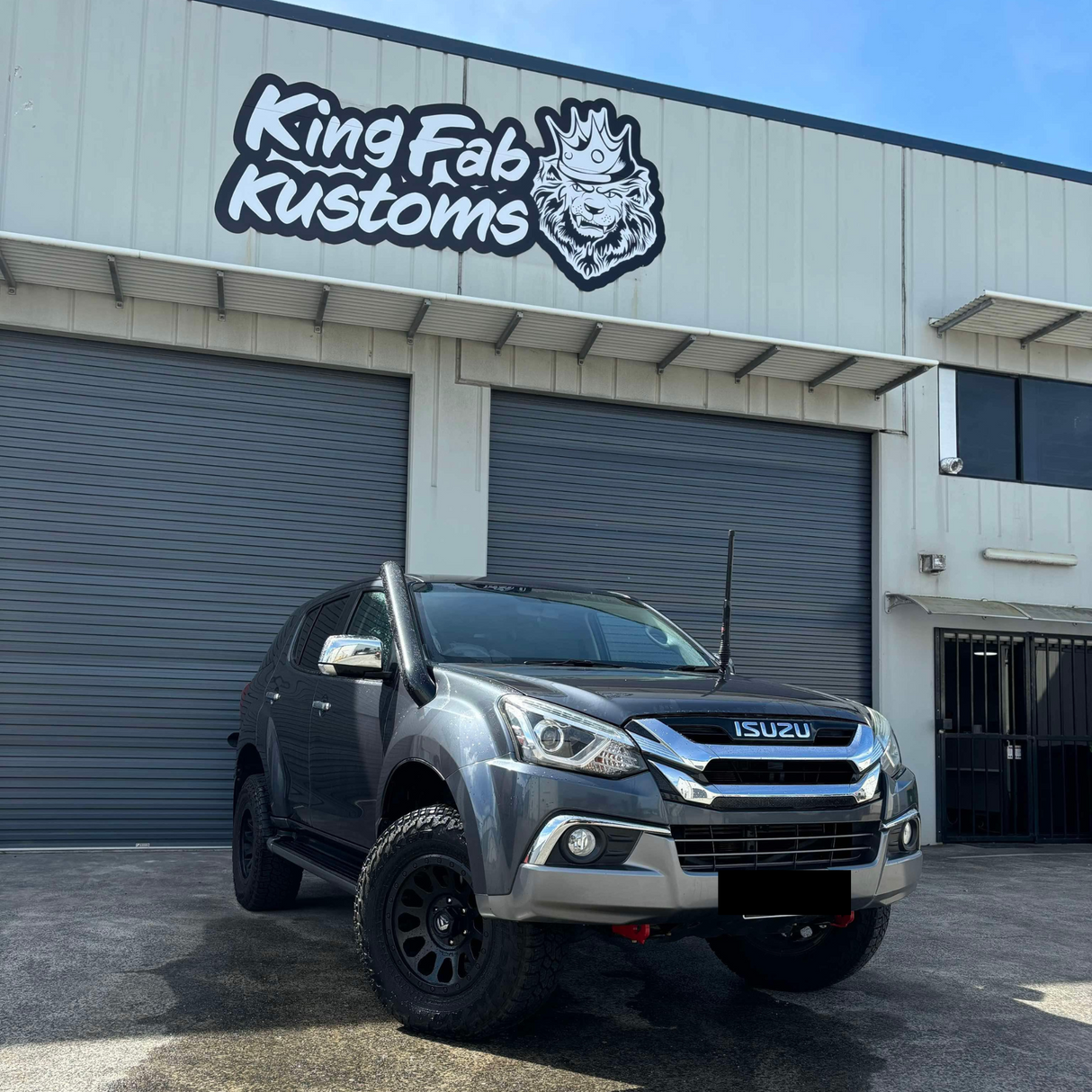 ISUZU MU-X (RF) 2013-2020