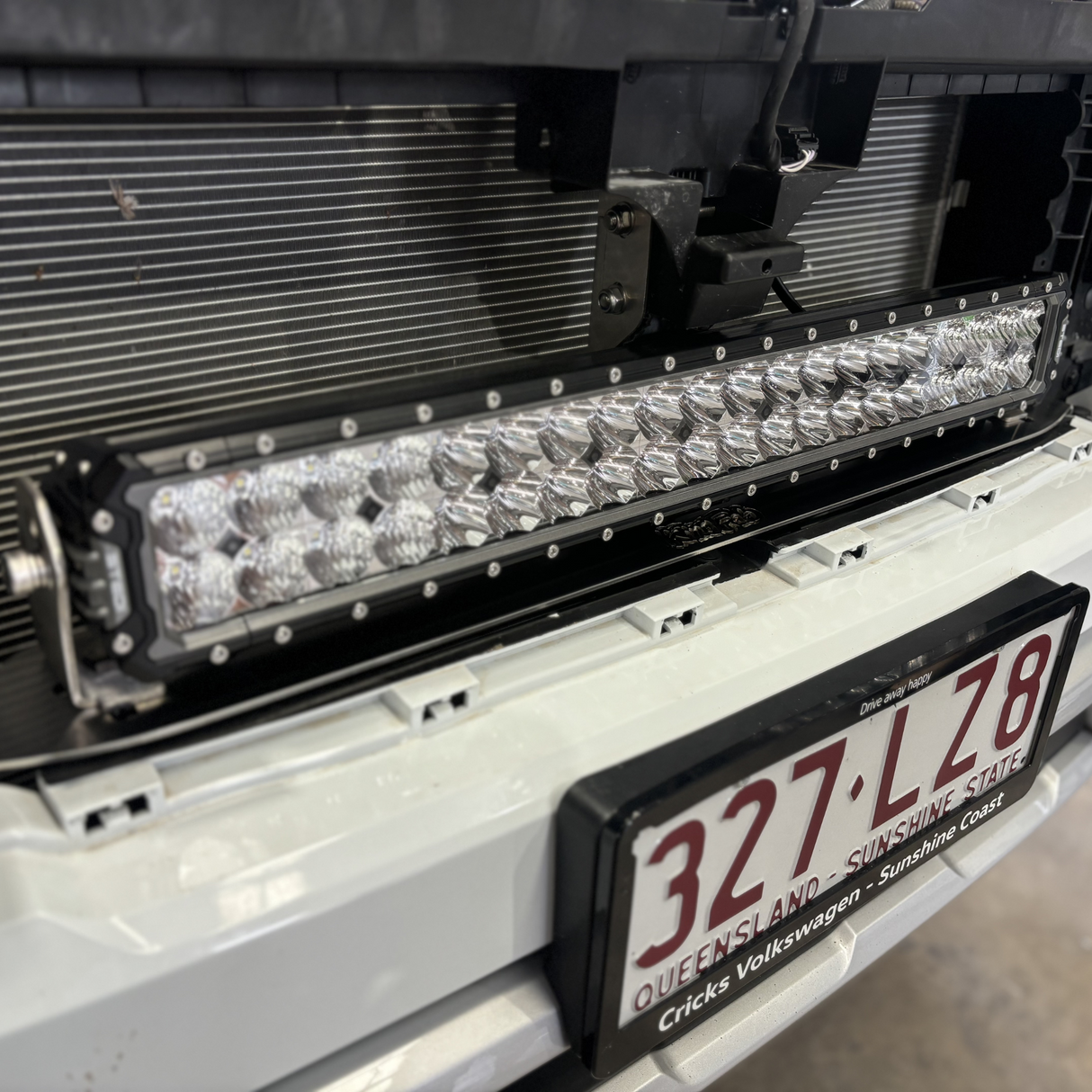 PY Ranger/ NF Amarok Universal Behind Grill Light Bar Mount