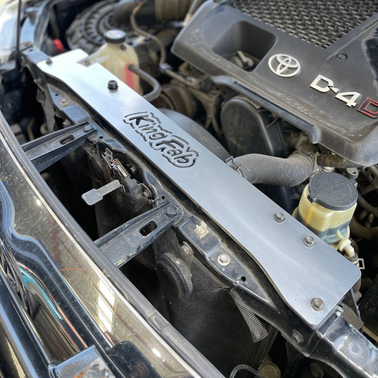 N70 HILUX RADIATOR COVER