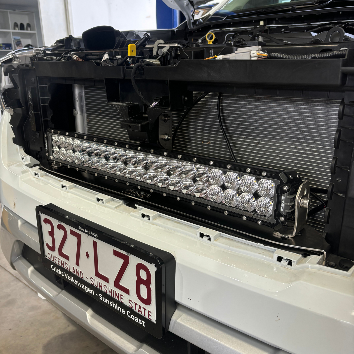 PY Ranger/ NF Amarok Universal Behind Grill Light Bar Mount