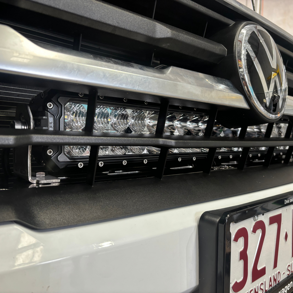 PY Ranger/ NF Amarok Universal Behind Grill Light Bar Mount